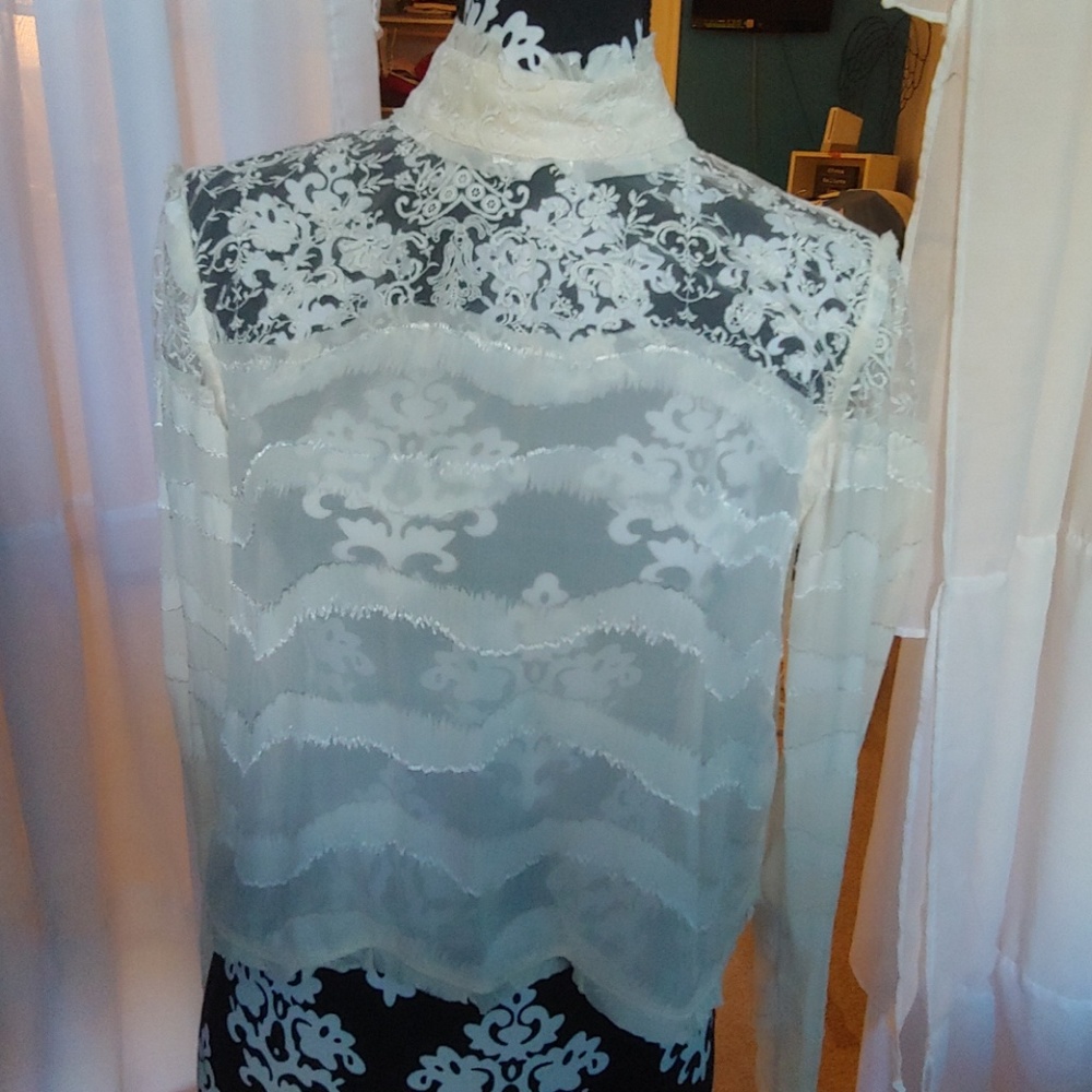 Woman's H&M Concious Collection Lace Blouse Size 8
